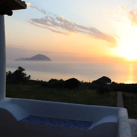 - Tramonto Sul Mare Vila Pollara