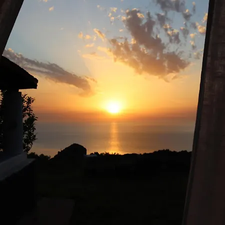 Vila - Tramonto Sul Mare