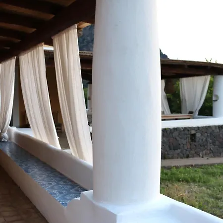 - Tramonto Sul Mare Pollara